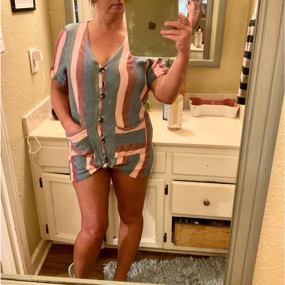 NEW LISTING ‼️SHOW ME YOUR MUMU Dress - Picture 14 of 16